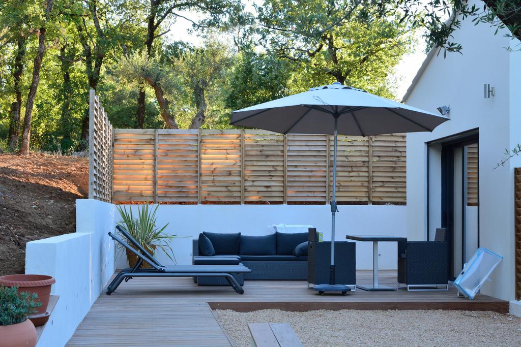 Sous Les Oliviers - Piscine Chauffee - Studios De Standing Tout-Equipes Saint-Maximin Buitenkant foto